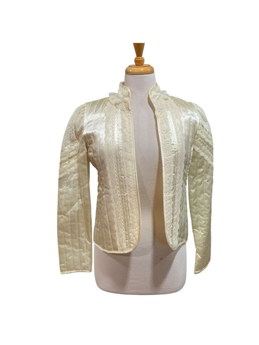 Vntg 70’s Gunne Sax Cream Lace Women's lightweight jacket size M